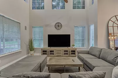 18 Heather Wisp Court, The Woodlands, TX 77381 - Photo 9