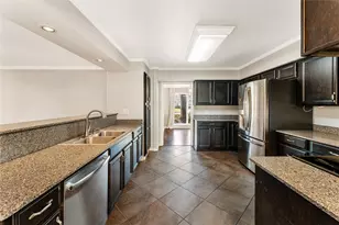 10134 Hanka Dr, Houston, TX 77043 - Photo 29