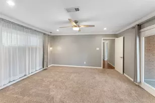 10134 Hanka Dr, Houston, TX 77043 - Photo 31