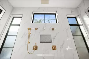 14111 Cindywood Cir, Houston, TX 77079 - Photo 31