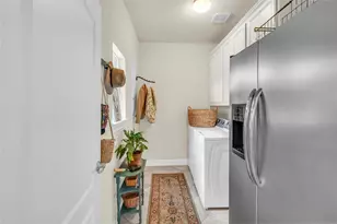 401 Bentwood Way, Clute, TX 77531 - Photo 23