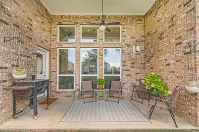 401 Bentwood Way, Clute, TX 77531 - Photo 25