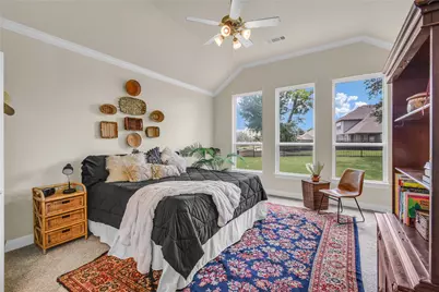 401 Bentwood Way, Clute, TX 77531 - Photo 11