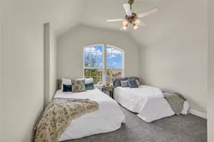 401 Bentwood Way, Clute, TX 77531 - Photo 21