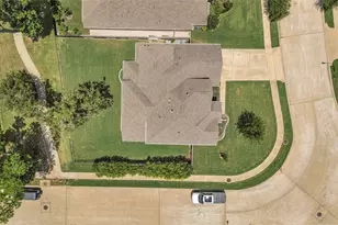 401 Bentwood Way, Clute, TX 77531 - Photo 27