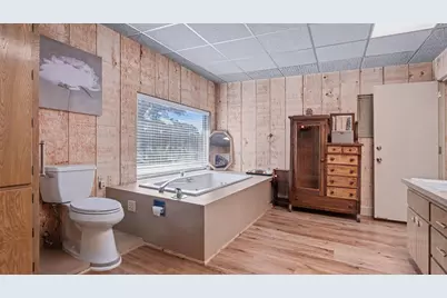 2208 Elton Street, Baytown, TX 77520 - Photo 25