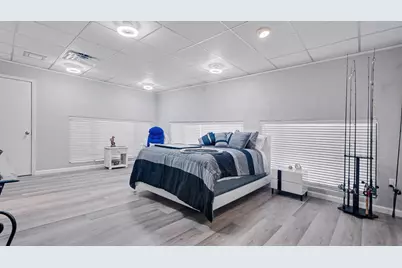 2208 Elton Street, Baytown, TX 77520 - Photo 23