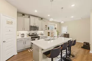 812 Coronado Ter Ln, Katy, TX 77493 - Photo 9