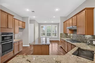 230 Kimblewick Wy, The Woodlands, TX 77382 - Photo 13