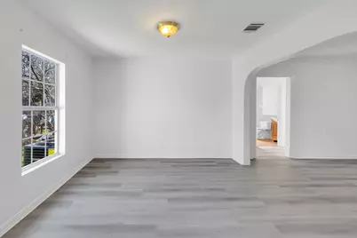 214 N Hagerman Street, Houston, TX 77011 - Photo 11