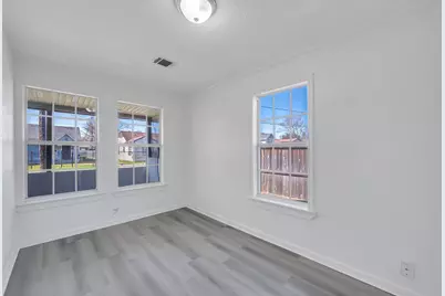 214 N Hagerman Street, Houston, TX 77011 - Photo 7