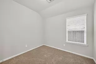 11643 Colossal Oak Dr, Houston, TX 77066 - Photo 27