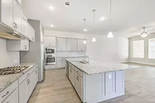 210 Liatris Ct, Conroe, TX 77304 - Photo 11