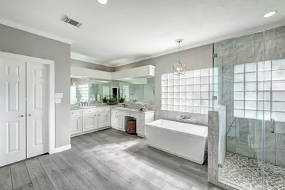 5302 Mahogany Creek Court, Spring, TX 77379 - Photo 17