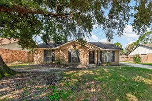 21719 Meadowhill Dr, Spring, TX 77388 - Photo 3