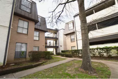 3085 Walnut Bend Lane #12, Houston, TX 77042 - Photo 3