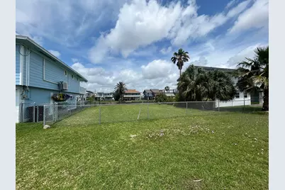 290 Ling, Hitchcock, TX 77563 - Photo 5