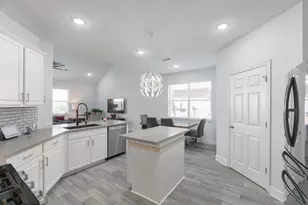 2006 Creek Run Dr, Pearland, TX 77584 - Photo 13