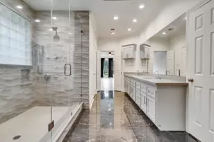 15906 Redwood Pl Dr, Houston, TX 77079 - Photo 25
