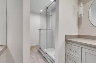 15906 Redwood Pl Dr, Houston, TX 77079 - Photo 39