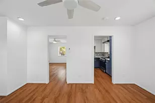 1107 Fugate St, Houston, TX 77009 - Photo 7