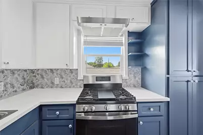 1107 Fugate Street #1/2, Houston, TX 77009 - Photo 9