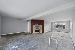 1334 W 21st St, Houston, TX 77008 - Photo 3