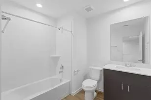 7720 Inwood Grv Ln, Houston, TX 77088 - Photo 17