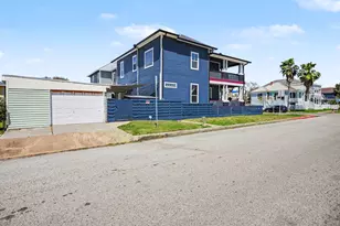 1519 17th St, Galveston, TX 77550 - Photo 43