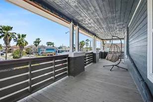 1519 17th St, Galveston, TX 77550 - Photo 29