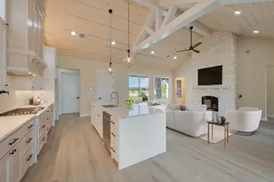 4225 Skylar Dr, College Station, TX 77845 - Photo 3