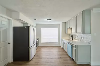 6527 Zapata Drive, Houston, TX 77083 - Photo 15
