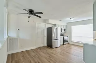 6527 Zapata Dr, Houston, TX 77083 - Photo 11