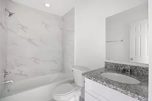 9243 Seeker St, Houston, TX 77028 - Photo 19