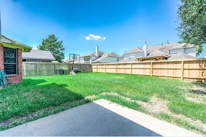 2032 Creek Shore Lane, Pearland, TX 77581 - Photo 27