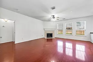 2032 Creek Shore Ln, Pearland, TX 77581 - Photo 7