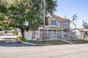 5201 Chapman St, Houston, TX 77009 - Photo 3