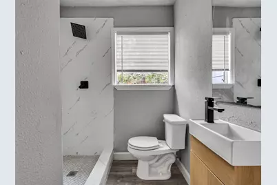 7914 Belbay Street, Houston, TX 77033 - Photo 9