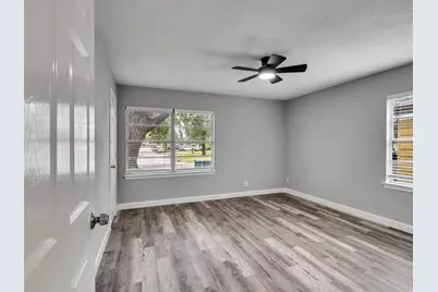 7914 Belbay Street, Houston, TX 77033 - Photo 3