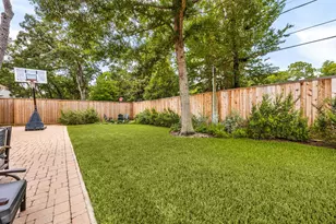 13310 Apple Tree Rd, Houston, TX 77079 - Photo 9