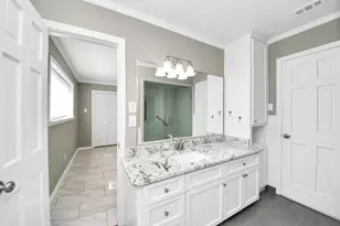 8119 Concho St, Houston, TX 77036 - Photo 17