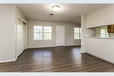 608 Hilliard, Conroe, TX 77301 - Photo 7