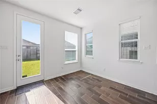 2111 Katalonia Ln, Fresno, TX 77545 - Photo 9