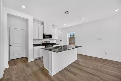 12920 Ami and Tami Place, Houston, TX 77048 - Photo 9