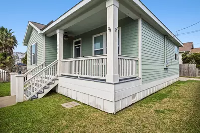 1502 Avenue M, Galveston, TX 77550 - Photo 5