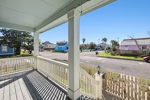 1502 Avenue M, Galveston, TX 77550 - Photo 23