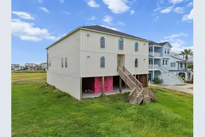 9305 Vista Bella, Galveston, TX 77554 - Photo 3