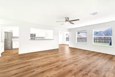 8518 Windy Thicket Lane, Cypress, TX 77433 - Photo 11