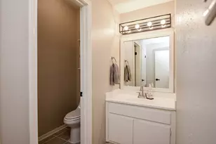 800 Country Pl Dr, Houston, TX 77079 - Photo 19