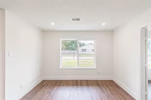 13130 Kingsmill Dr, Houston, TX 77478 - Photo 23